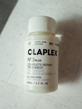 Olaplex No.3 Plus Complete Repair Treatment — White